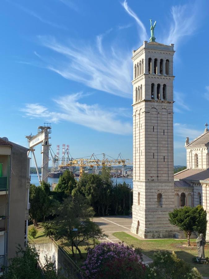 Apartamento New Stylish & Modern Studio Apart - With Sea View Pula Exterior foto