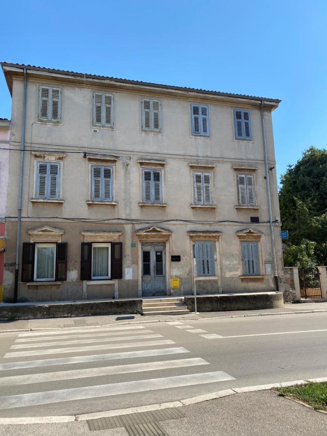 Apartamento New Stylish & Modern Studio Apart - With Sea View Pula Exterior foto
